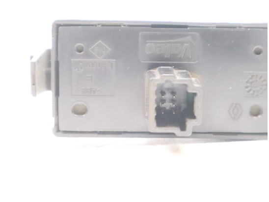 Bouton de warning occasion RENAULT MASTER III Phase 1 - 2.3 DCI 125ch