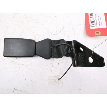 Ancrage ceinture arrière gauche occasion CITROEN C4 CACTUS Phase 1 - 1.6 BlueHDI 100ch FAP