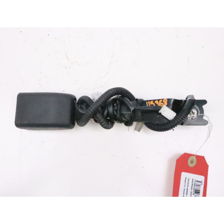 Ancrage ceinture avant droit occasion TOYOTA VERSO Phase 2 - 1.6 D 112ch D-4D