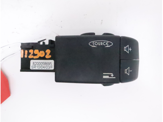 Commande autoradio occasion RENAULT CLIO II Phase 2 - 1.2 16v