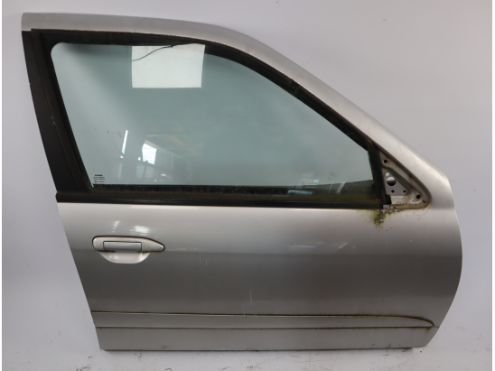 Porte avant droite occasion NISSAN PRIMERA III Phase 1 - 2.0 TD 90ch