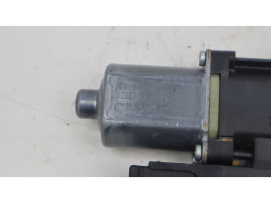 Moteur lève-glace avant droit occasion RENAULT SCENIC III Phase 3 - 1.6Dci 130ch