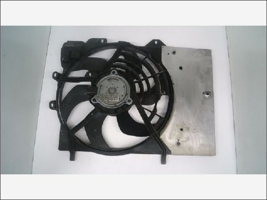 Ventilateur de refroidissement occasion PEUGEOT 207 Phase 1 - 1.6 HDI 16v 90ch