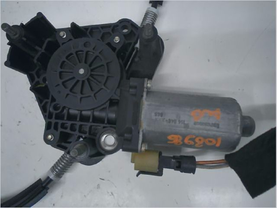 Mecanisme + moteur lève-glace avant droit occasion RENAULT CLIO II Phase 1 - 1.9 D