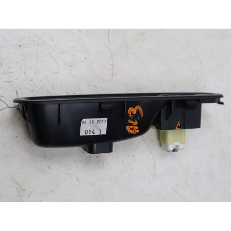 Commande lève-glace porte avant droite occasion RENAULT TWINGO III Phase 1 - 0.9 TCE 12v 90ch