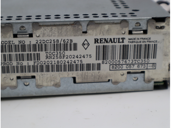 Autoradio occasion RENAULT CLIO II Phase 2 - 1.2 16v