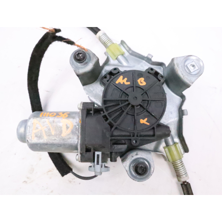 Mecanisme + moteur lève-glace avant droit occasion RENAULT TWINGO II Phase 2 - 1.2i 16v 75ch