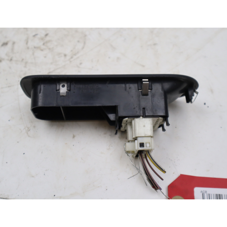 Commande lève-glace porte avant gauche occasion RENAULT CLIO III Phase 1 - 1.5 DCI 85ch