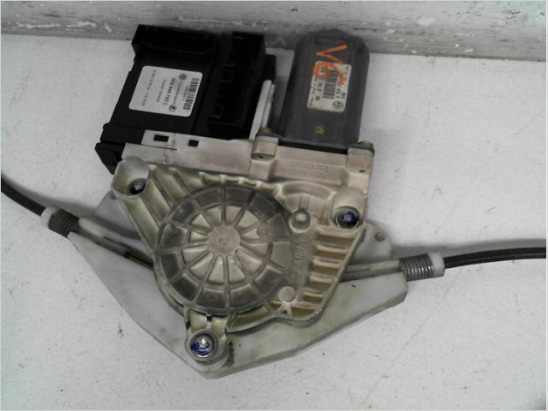 Mecanisme+moteur leve-glace avg occasion VOLKSWAGEN GOLF V Phase 1 - 1.9 TDI 105ch