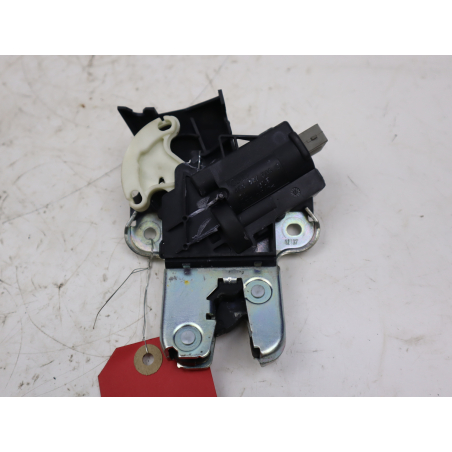 Serrure hayon occasion AUDI A4 II Phase 2 - 2.0 131ch