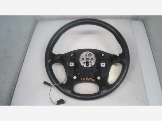 Volant de direction occasion OPEL CORSA II Phase 1 - 1.2i 45ch