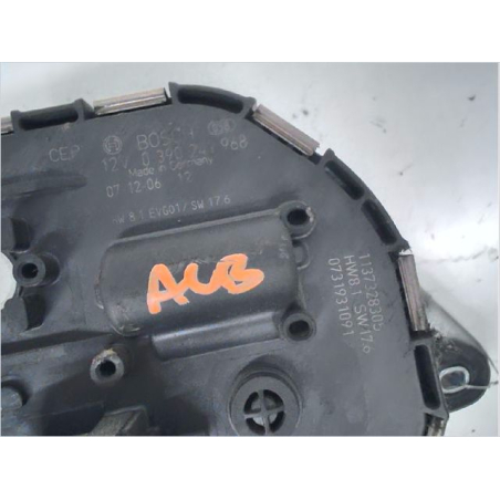 Moteur essuie-glace avant gauche occasion PEUGEOT 407 Phase 1 - 1.6 HDI 16v