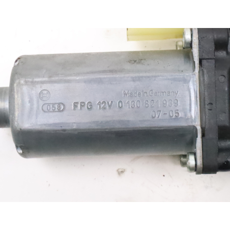 Moteur lève-glace avant droit occasion FORD FIESTA V Phase 2 - 1.4 TDCI