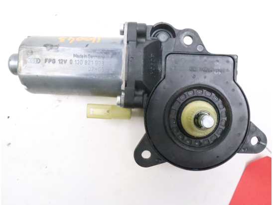 Moteur lève-glace avant gauche occasion FORD FIESTA V Phase 2 - 1.4 TDCI