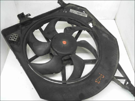 Ventilateur de refroidissement occasion RENAULT TRAFIC II Phase 1 - 1.9 DCI 100ch