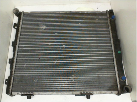 Radiateur occasion MERCEDES 200-500 I Phase 1 - 250 D