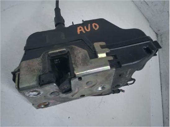 Serrure porte avd occasion RENAULT LAGUNA II Phase 1 - 1.9 DCI 100ch