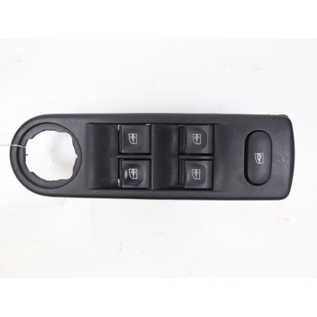 Commande lève-glace porte avant gauche occasion RENAULT CAPTUR Phase 1 - 0.9 90 ch