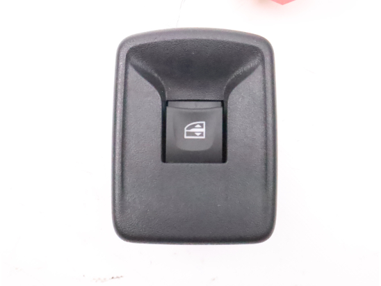 Commande lève-glace porte avant droite occasion DACIA SANDERO II Phase 2 - 1.0i 75ch