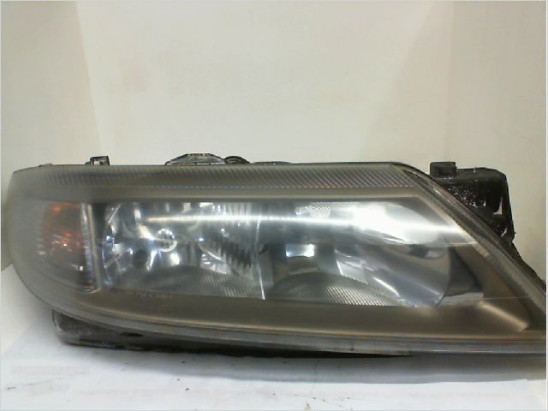 Phare droit occasion RENAULT LAGUNA II Phase 1 - 2.2 DCI