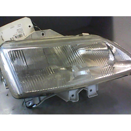 Phare droit occasion RENAULT LAGUNA I Phase 1 - 2.2 DT