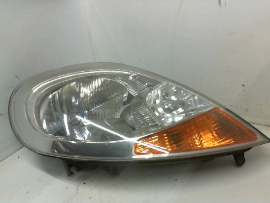 Phare droit occasion RENAULT TRAFIC II Phase 1 - 1.9 DCI 100ch