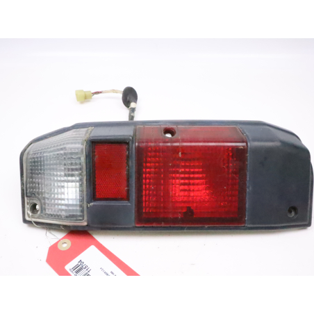 Feu arrière gauche occasion TOYOTA LANDCRUISER II Phase 2 - 2.4 TD 125ch