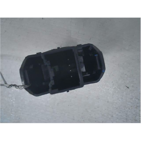 Commande lève-glace porte avant droite occasion FORD FIESTA VI Phase 2 - 1.0i 12v 100ch