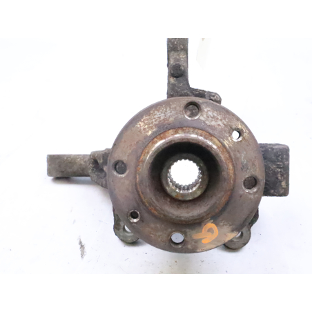 Fusee avg occasion RENAULT CLIO III Phase 1 - 1.2i 16v 75ch