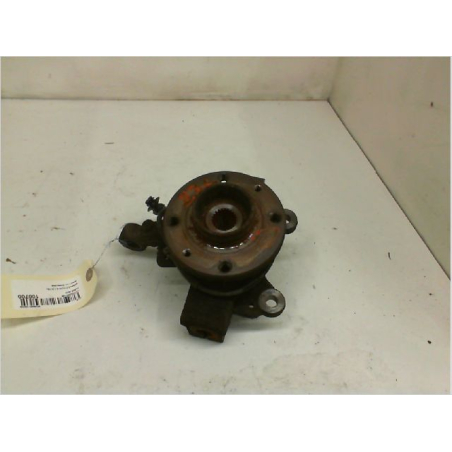 Fusee avd occasion RENAULT CLIO III Phase 1 - 1.2i 16v 75ch