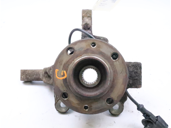 Fusee avg occasion RENAULT CLIO III Phase 2 - 1.5 DCI 70ch