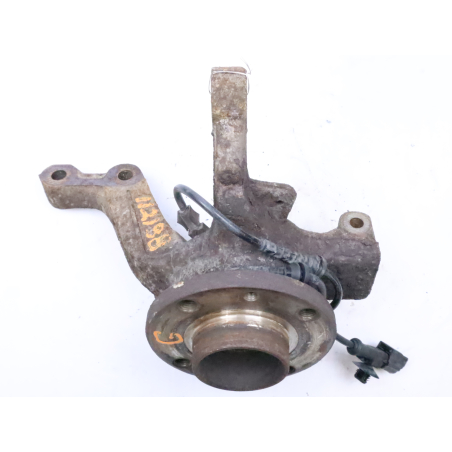 Fusee avg occasion RENAULT CLIO III Phase 2 - 1.5 DCI 70ch