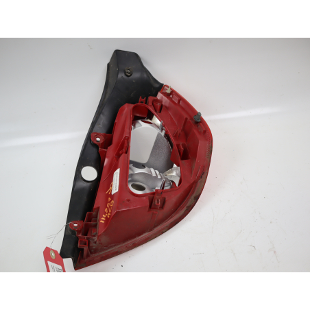 Feu arrière gauche occasion RENAULT CLIO III Phase 2 - 1.2i 16v 75ch