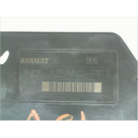 Platine fusible av occasion RENAULT SCENIC II Phase 2 - 1.9 DCI 130ch