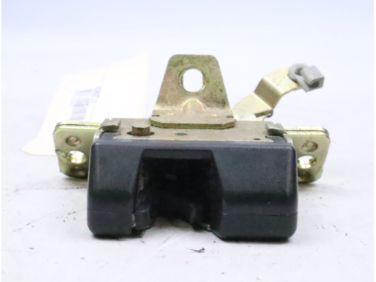 Serrure hayon occasion OPEL CORSA III Phase 1 - 1.7 DI 16v