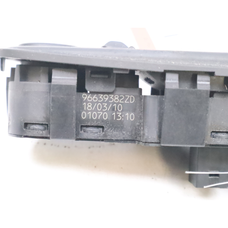 Commande lève-glace porte avant gauche occasion CITROEN C4 PICASSO I Phase 1 - 1.6 e-HDI 8v 110ch