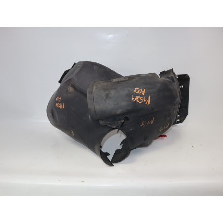 Pare-boue avant gauche occasion RENAULT MEGANE I Phase 2 - 1.4 16v