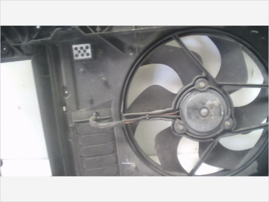 Buse ventilateur occasion CITROEN C4 GRAND PICASSO I Phase 1 - 2.0 HDI 138 ch