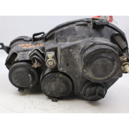 Phare droit occasion VOLKSWAGEN POLO IV Phase 1 - 1.9 SDI