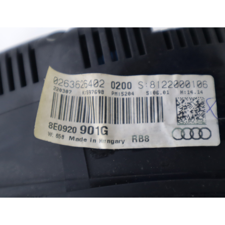 Bloc compteurs occasion AUDI A4 II Phase 2 - 2.0 131ch