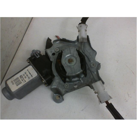 Mecanisme + moteur lève-glace avant droit occasion RENAULT CLIO II Phase 2 - 1.6 16v