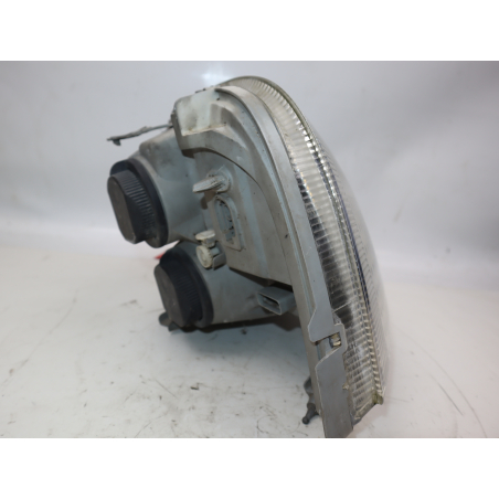 Phare droit occasion RENAULT MASTER II Phase 3 - 2.5 DCI  120ch