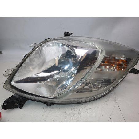 Phare droit occasion TOYOTA YARIS II Phase 1 - 1.4 D-4D