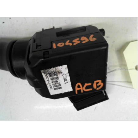 Commande essuie glace occasion HYUNDAI I20 I Phase 1 - 1.4 CRDI 75ch