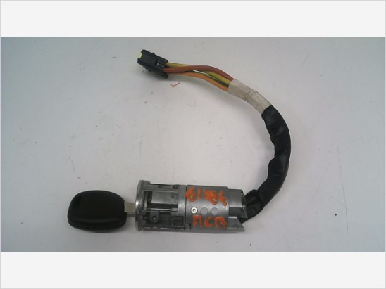 Antivol de direction occasion RENAULT CLIO CAMPUS II Phase 2 - 1.5 DCI 65ch