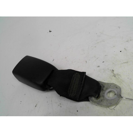 Ancrage ceinture arrière gauche occasion PEUGEOT 107 Phase 1 - 1.0i 12v 68ch