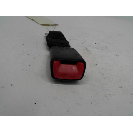 Ancrage ceinture arrière gauche occasion PEUGEOT 107 Phase 1 - 1.0i 12v 68ch