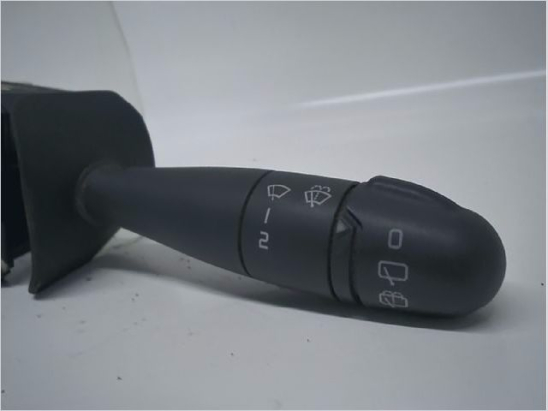 Commande essuie glace occasion RENAULT CLIO II Phase 1 - 1.9 DTI