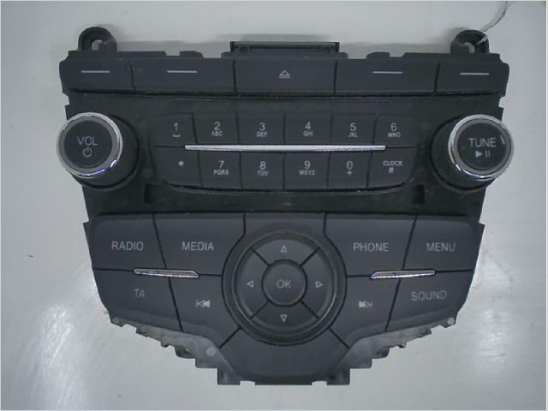 Commande autoradio occasion FORD KA + Phase 1 - 1.2i 85ch