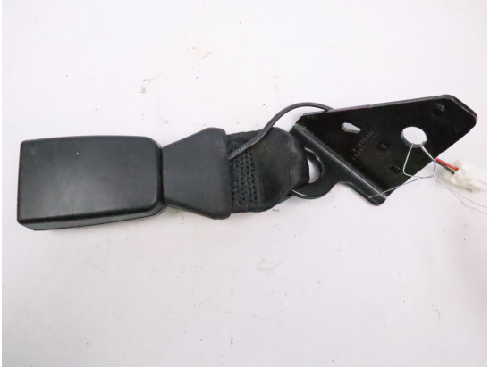 Ancrage ceinture arrière gauche occasion CITROEN C4 CACTUS Phase 1 - 1.6 BlueHDI 100ch FAP